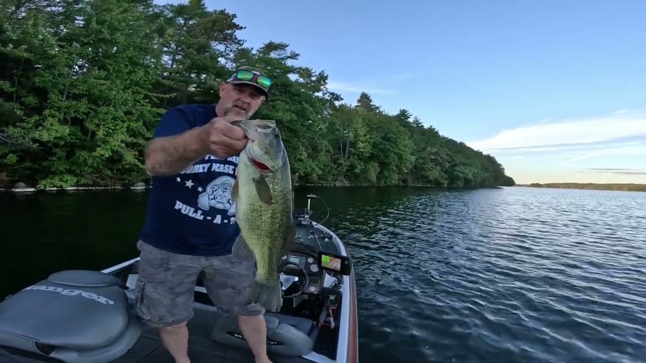 Great Topwater Largemouth Fishing at China Lake #fishing #bass #bassfishing