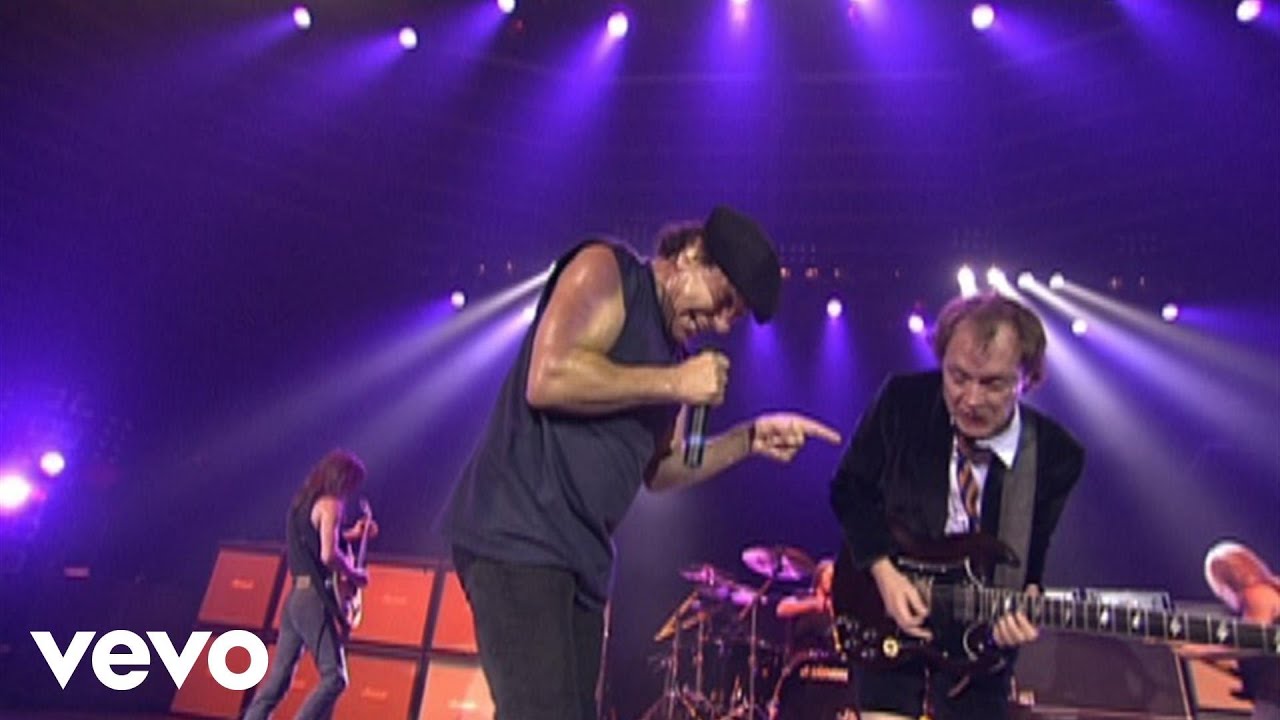 spektrum Føde Charmerende AC/DC - Stiff Upper Lip (Live at the Circus Krone, Munich, Germany June 17,  2003) - YouTube