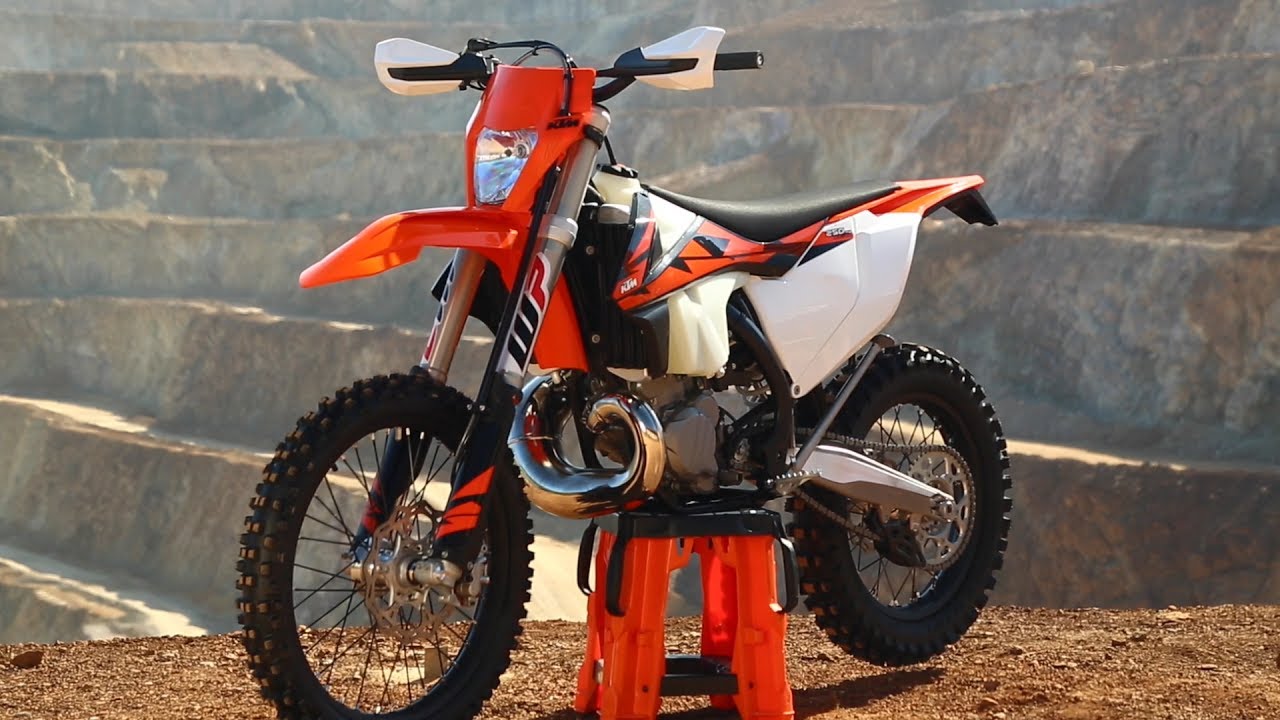 First Ride 2 Stroke Fuel Injection KTM 250 XC-W - Dirt Bike ...