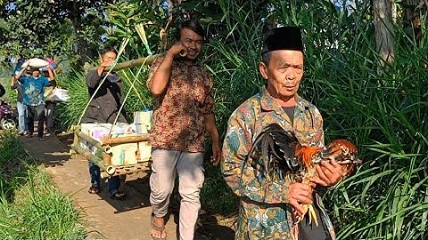 7 Mobil & 4 Dongdang Bawaan Pernikahan Viral Di Kampung Citapen Sumedang