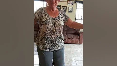 Suegra Elma Dancing her heart out