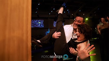 Retro Mirror Booth at Events: A Wedding