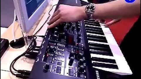 Winter Namm 2004 - Access Virus C OS v6 5