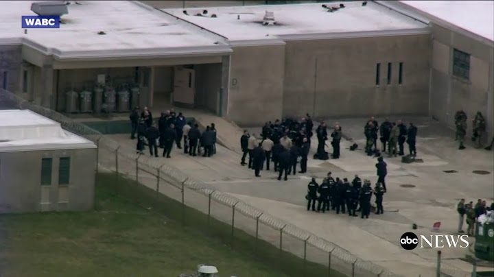 Hostage Situation at Delaware Prison [BREAKING NEWS] | ABC News