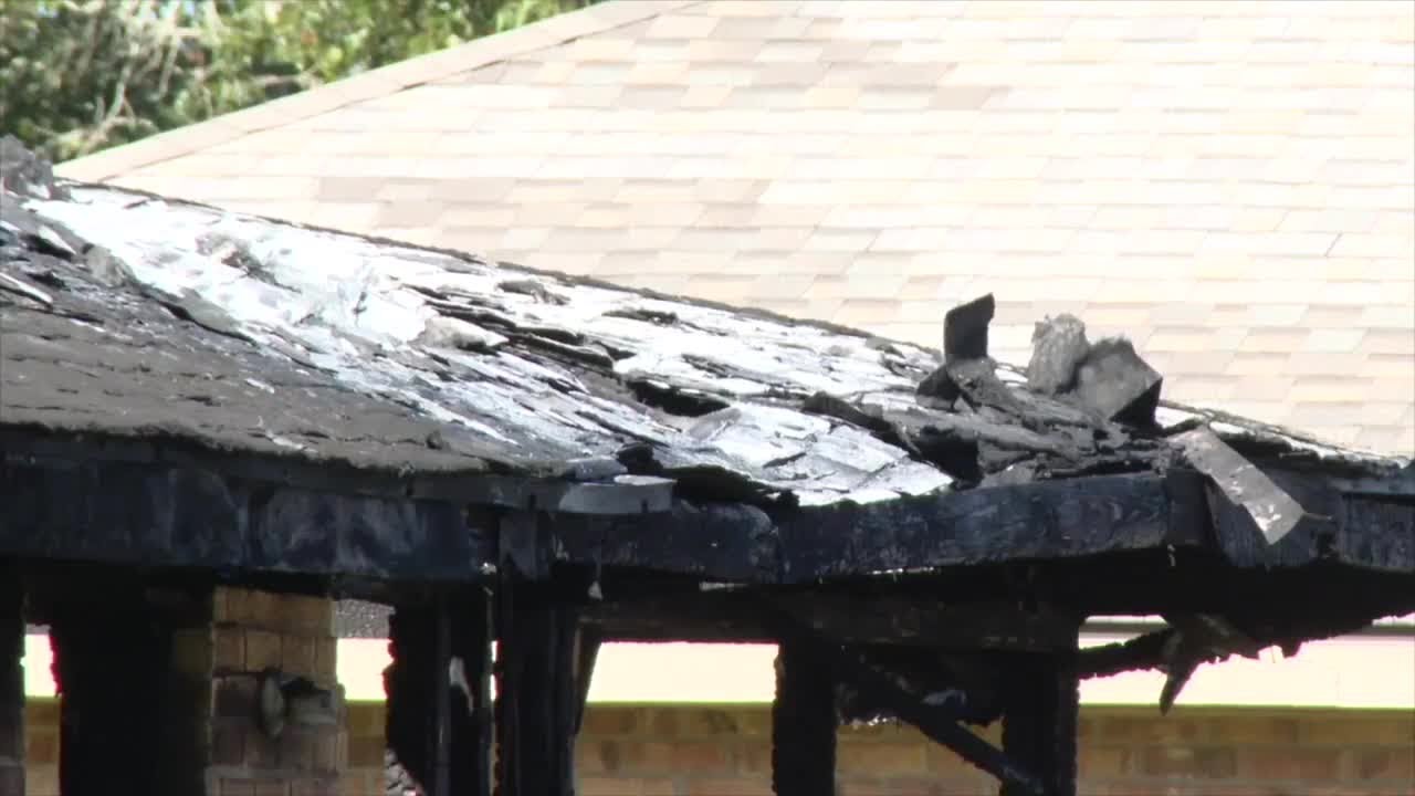 One dead, others injured in home fire - YouTube