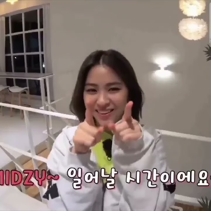 ITZY Ryujin's morning Alarm For Midzy