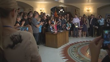 Gov. Ducey signed into law a distracted driving bill