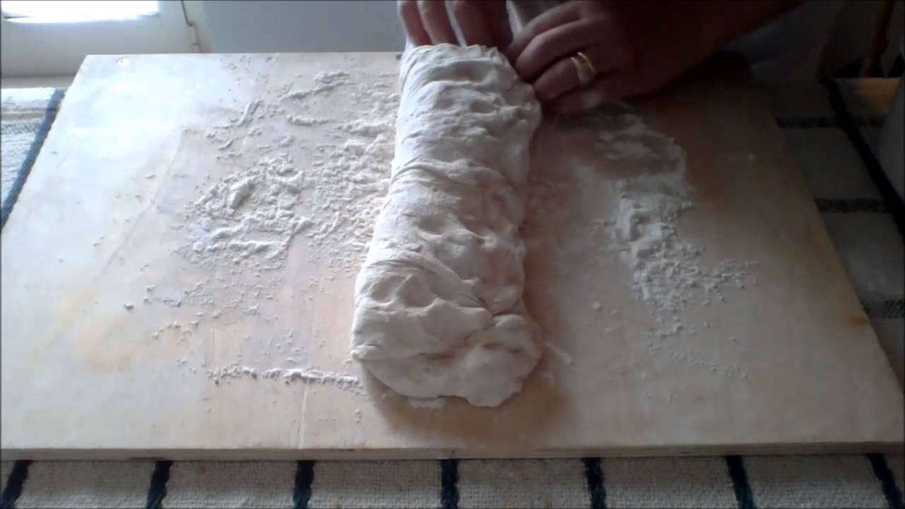 Pane con esubero di lievito e quasi senza impasto