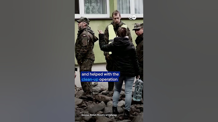 Sprzątanie po opadnięciu wód powodziowych w Polsce | DW News