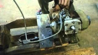 REO Motors 1949 engine 1 1/2 hp used on RD25 Trimalawn reel mower video 1