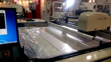 TSM AUTO CUTTER 自動裁剪機 TC-7000 Jiam Show Testing