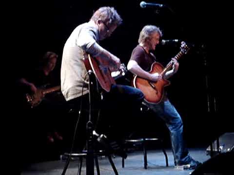 Suitcase Blues (Rik Emmett, Dave Dunlop & Steve Sk...