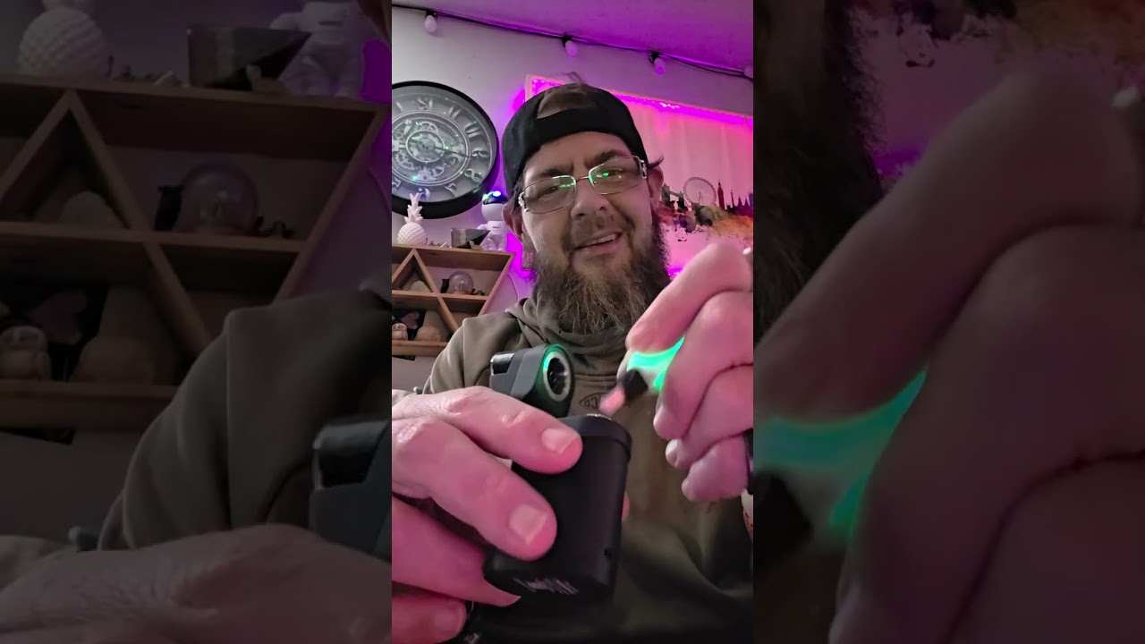 Unboxing of the Dr Dabber Ghost2