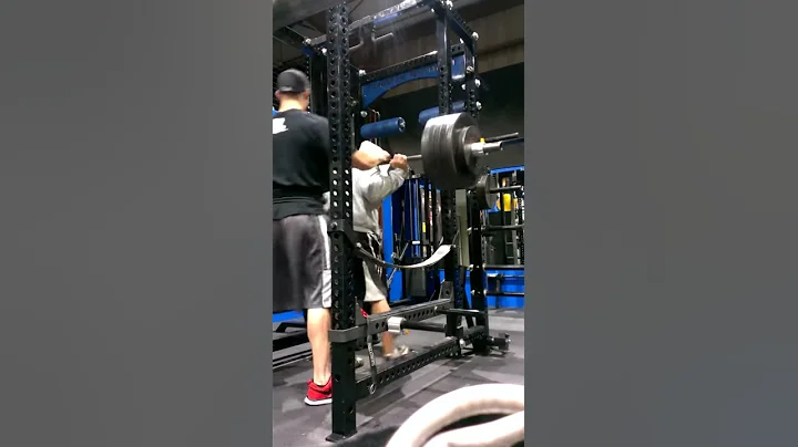 Ryan Cashman Squat 545