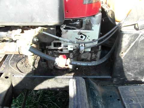 MTD 15.5 HP Lawn Tractor - Engine Gunning Issues - YouTube 15 hp briggs and stratton engine diagram 