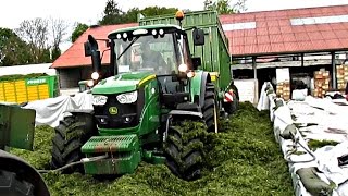 Zbiór traw 2015 - John Deere  w akcji 7920,6820,6150M