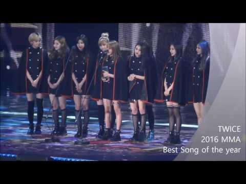 BTS reaction to TWICE Best Song of the Year speech at Melon Music Awards 2016