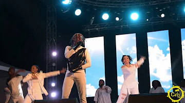 Olatunji performing 'Thankful' at 2020 ISM semis