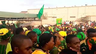 ONA AISHA VUVUZELA ALIVYOKUSANYA KIJIJI KATIKA UZINDUZI WA  KAMPENI VINGNGUTI