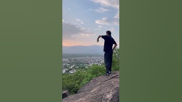 IMRAN KHAN walk bani gala