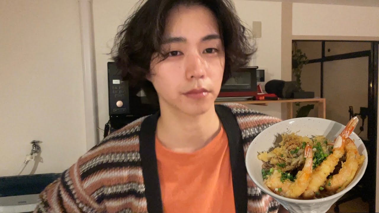 24歳一人暮らし｜年越し天ぷら蕎麦🍤｜YouTubeを始めて1年経った感想と2024年を振り返る