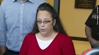 Attorney Says Kim Davis Violated Court Order - Newsy