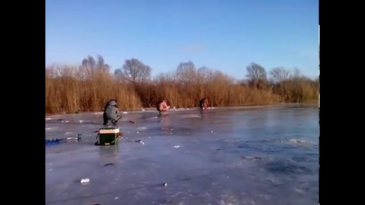 зимняя рыбалка нижегородская область. рыбалка в криушах арзамасский район нижегородская область. зимняя рыбалка на оке. рыба горьковского водохранилища. рыбалка криуша арзамасский район.
