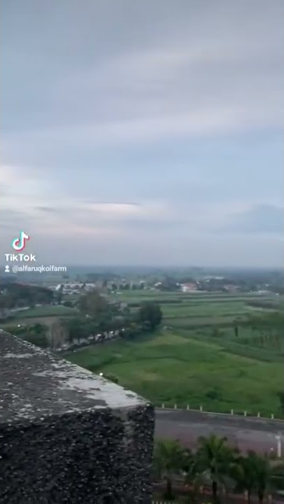 SUDAH PERNAH KE ATAS MONUMEN SIMPANG LIMA GUMUL KEDIRI?