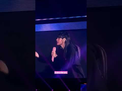 Jisoo rapping lisa part #blackpink#blinks #lisa #rose #jisoo #jennie #rap #seoulconcert #fun #shorts