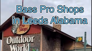 Knife Hunting In Leeds at Bass Pro Shops & Buc-ee’s! #edc