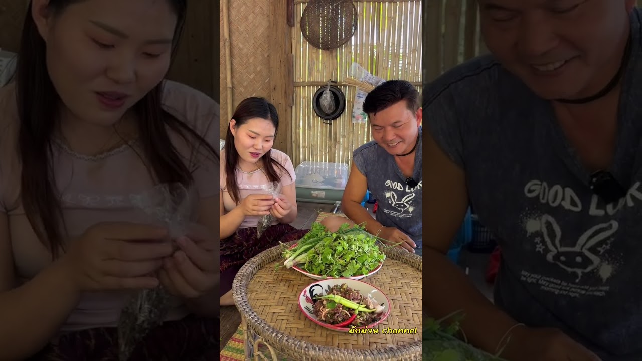 ก้อยเนื้อขมๆกินกับแมงแคงขาโก่ง เข้ากันอิหลี