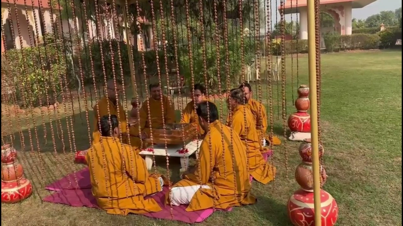 Experience NATURO-HOMA with Yogashray Sewayatan.  