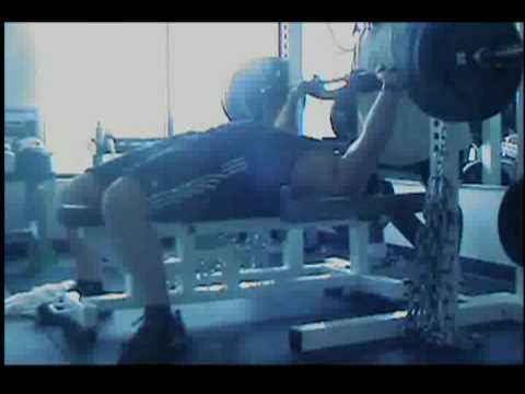 Scott Emerson - 43 yr old Ex - College Fullback - Bench presses 455 lbs w/chains with Ease!