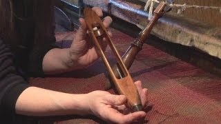 How To Use A Shuttle On A Loom