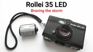 Rollei 35 LED & AGFA APX 400 'Braving the Storm' in Haarlem