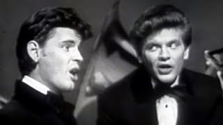 The Everly Brothers, Francoise Hardy, Jackie & Gayle, Steve Lawrence - Downtown - Hullabaloo! - 1965 screenshot 2
