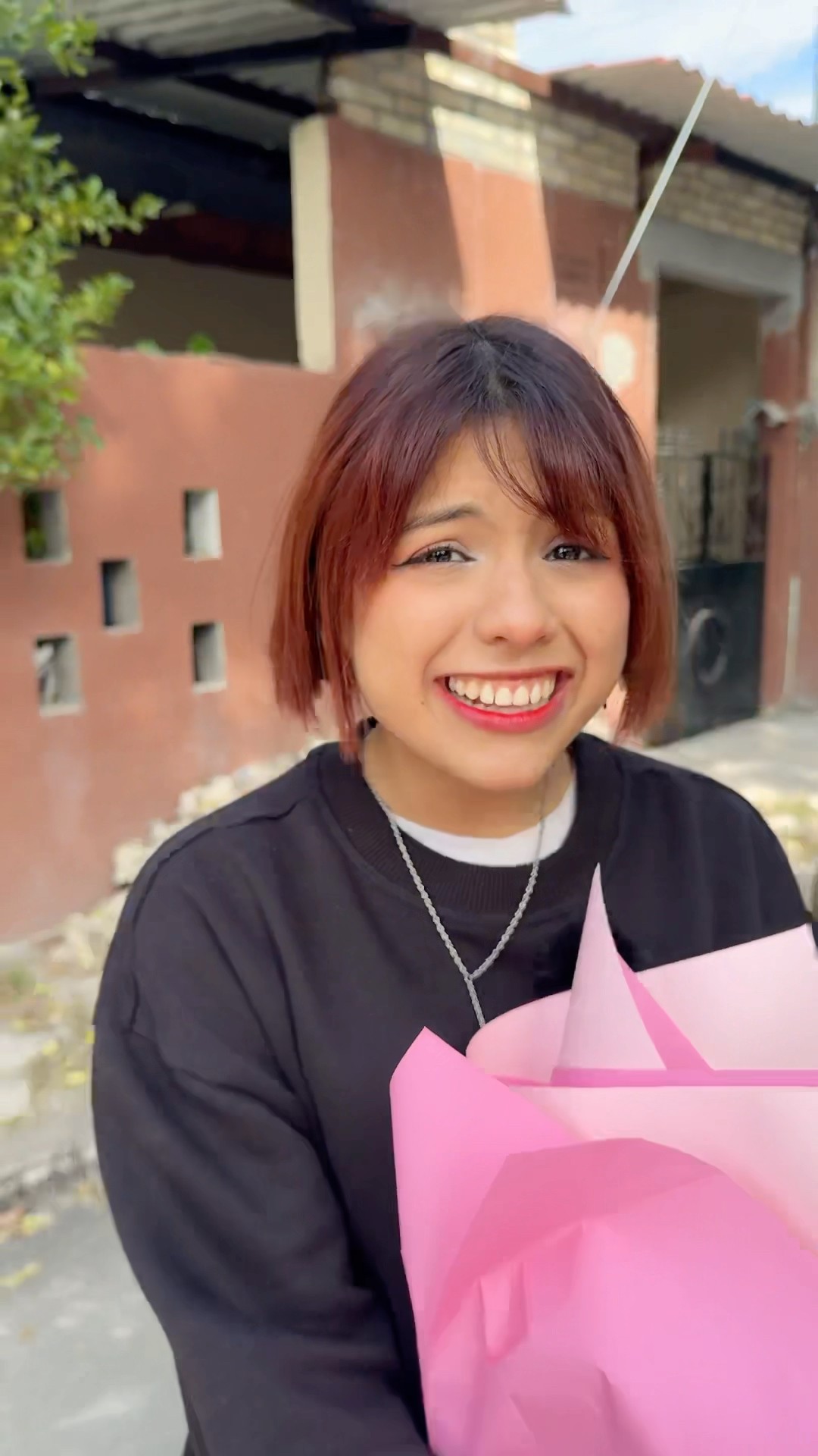 EL NOVIO DE ANGELA LA ENGAÑO CON SUS AMIGAS ?