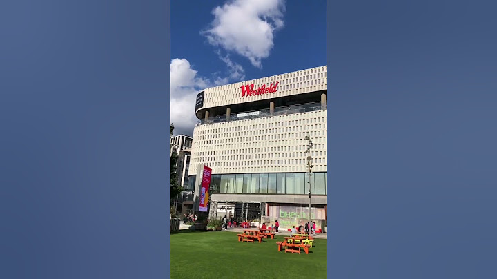 The biggest shopping mall in London - Westfield White City