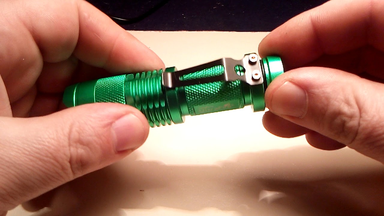 Компактный фонарик UltraFire Cree XPE Q5 с зумом.