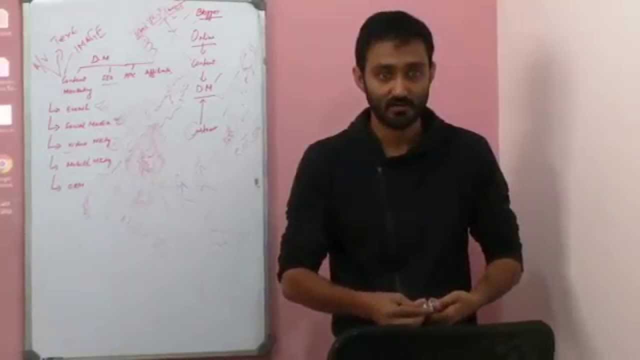 Presentation: Student giving a presentation on Mobile Marketing | eMarket Education