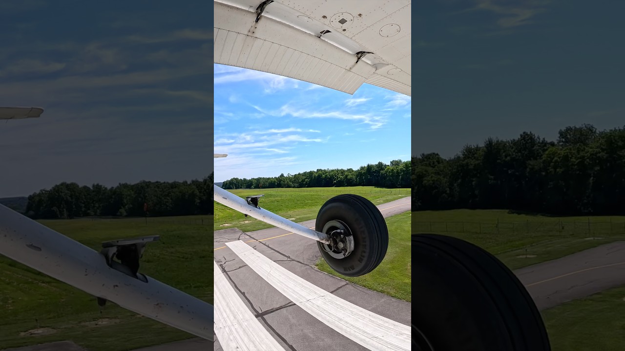 Close-up view of the landing gear on a 172 while it comes in to land 🛬🛞