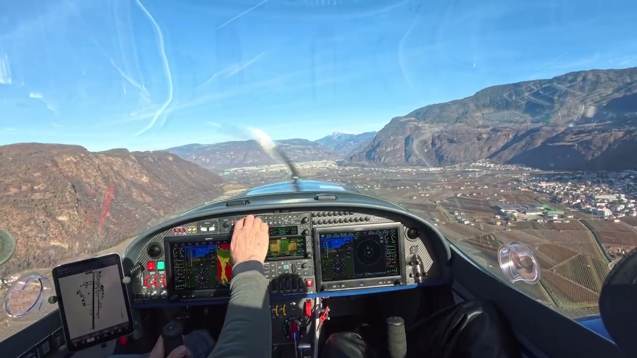 VL3-916 Approach and Landing in LIPV