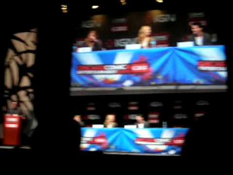 C2E2: Michael Trevino, Candice Accola, and Julie P...