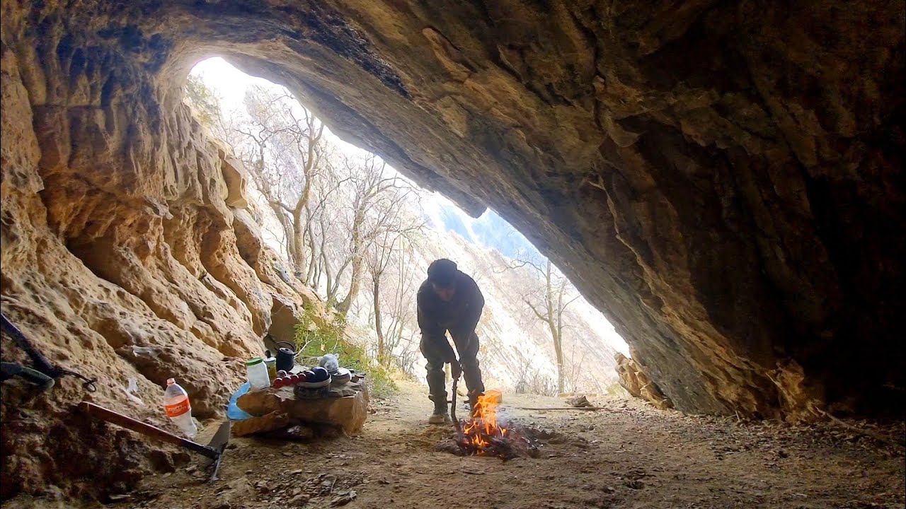 Building a Solid Oak Cave Shelter | Winter Bushcraft & Mountain Solitude (No Music)