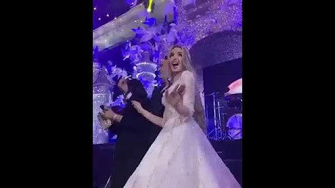 رقص احمد فهمي وهنا الزاهد علي اغنية بسبوسة في فرحهم 