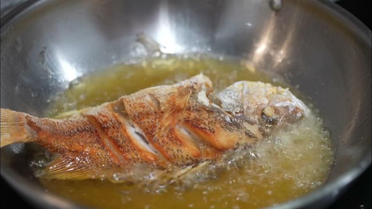 How to deep fry whole snapper fish at home YouTube