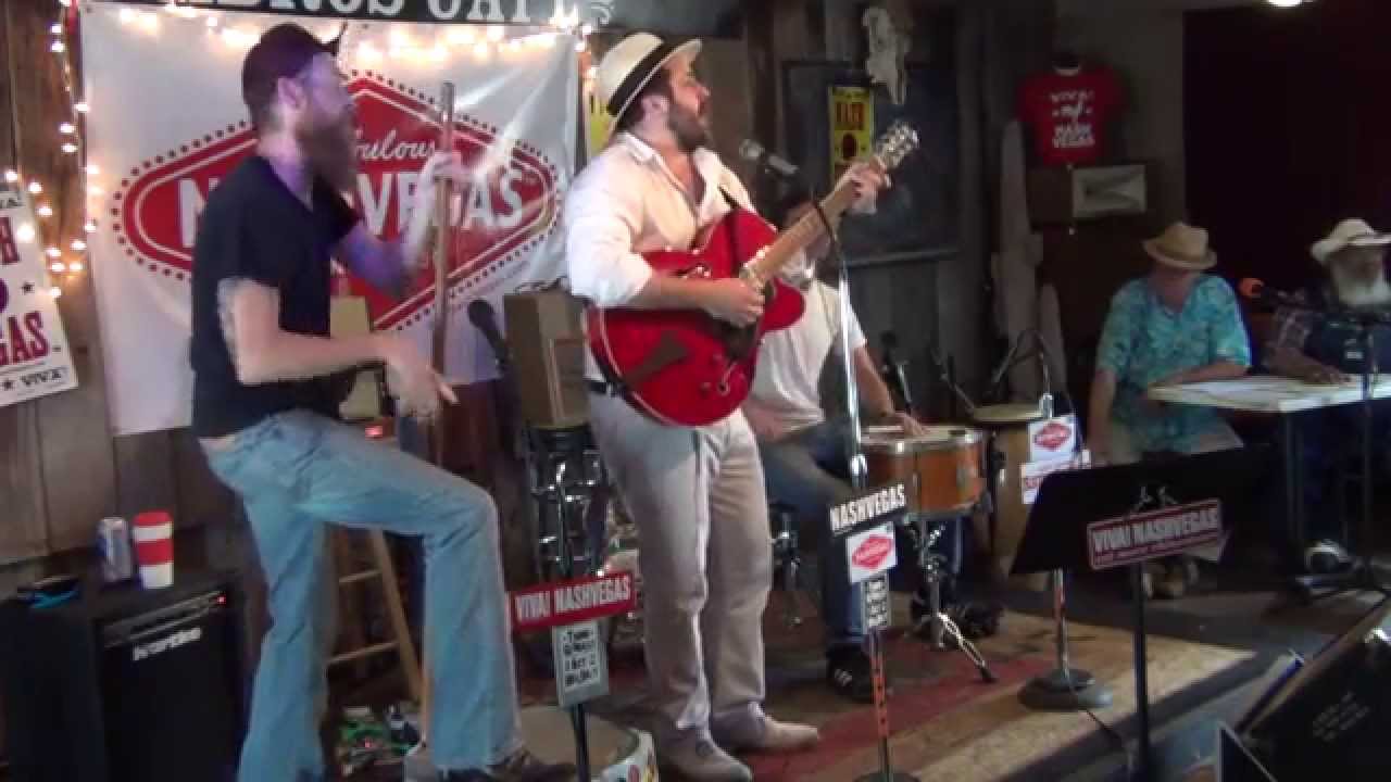 americana salon The Bullhorn Boys: 