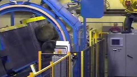 Insulated roll packaging with ring wrappers