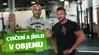 Cvičení a jídlo v objemu | Tipy jak nabrat svaly a nepřibrat tuk