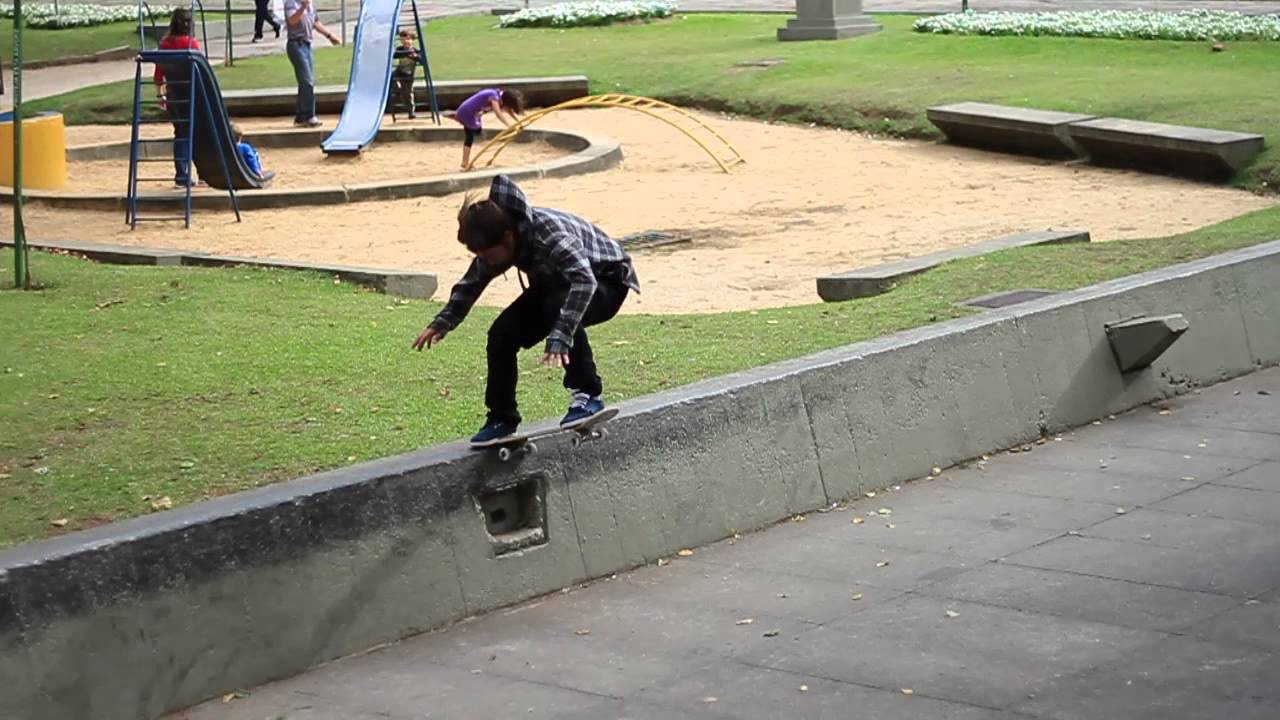 Legitime Apresenta Lehi Leite